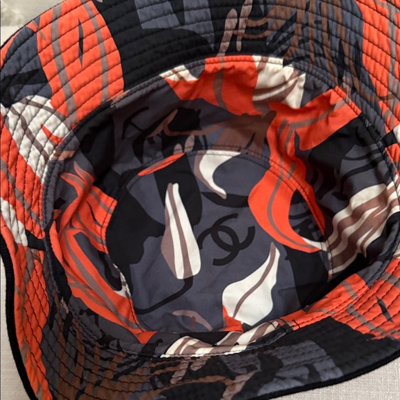 Chanel Reversible Bucket Hat - Picture 4 of 5